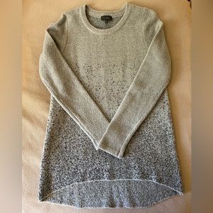 The Limited gray crew neck tunic sweater, size XS